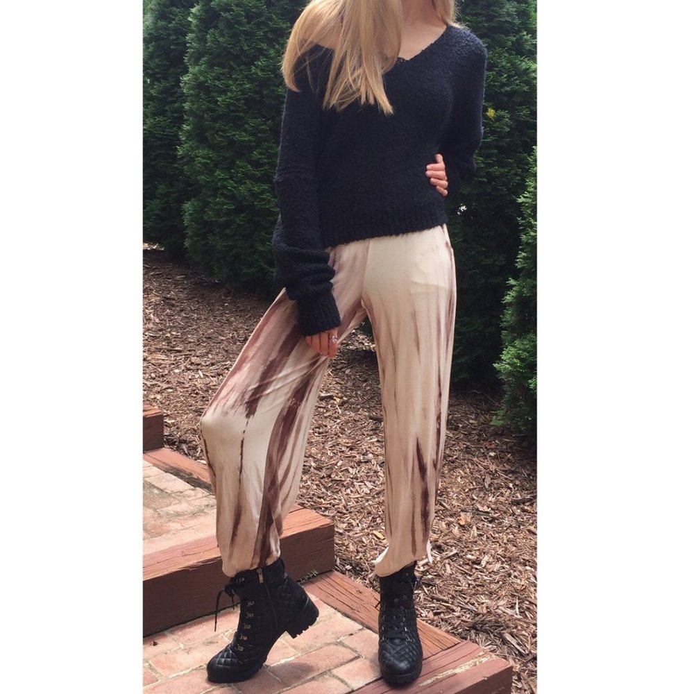 Super Cute BOHO Tie Dye Pants - Picture 8 of 12